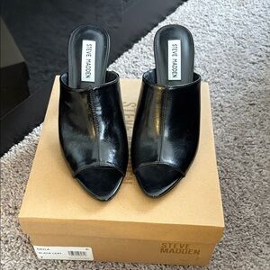 Steve Madden Black Open-Toe Mules